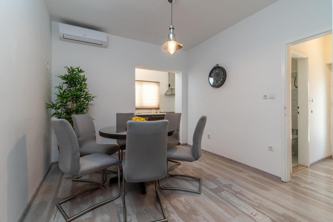 Apartment Radic-Perfect Location For Summer Activities Трогір Екстер'єр фото