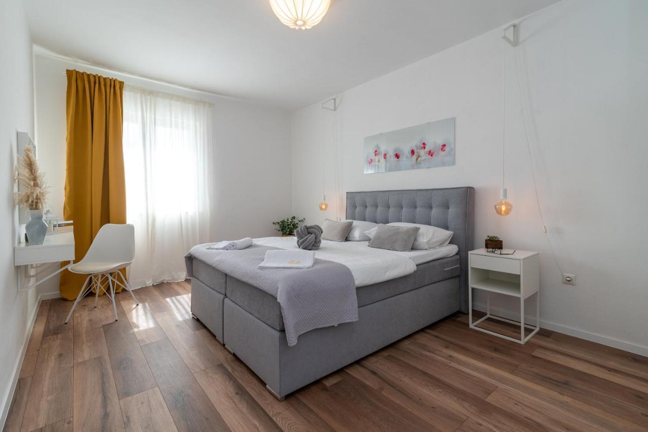 Apartment Radic-Perfect Location For Summer Activities Трогір Екстер'єр фото